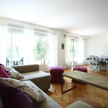 Errezubi By Smiling * Хондаррибиа